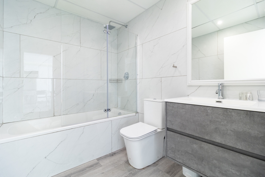 2 Bedroom Property for Sale in Bloubergstrand Western Cape